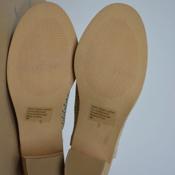 GENTLY USED  REBELS PERF SLIDE WITH BLOCK HEEL TAN SIZE 9 - Picture 4 of 8